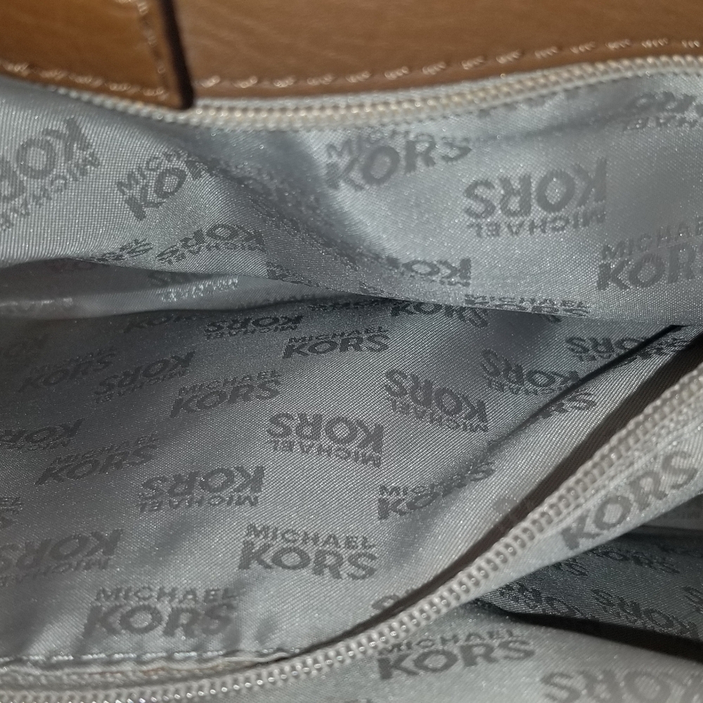 EUC Vintage Michael Kors Pebbled Leather Hamilton Satchel - Picture 15 of 16